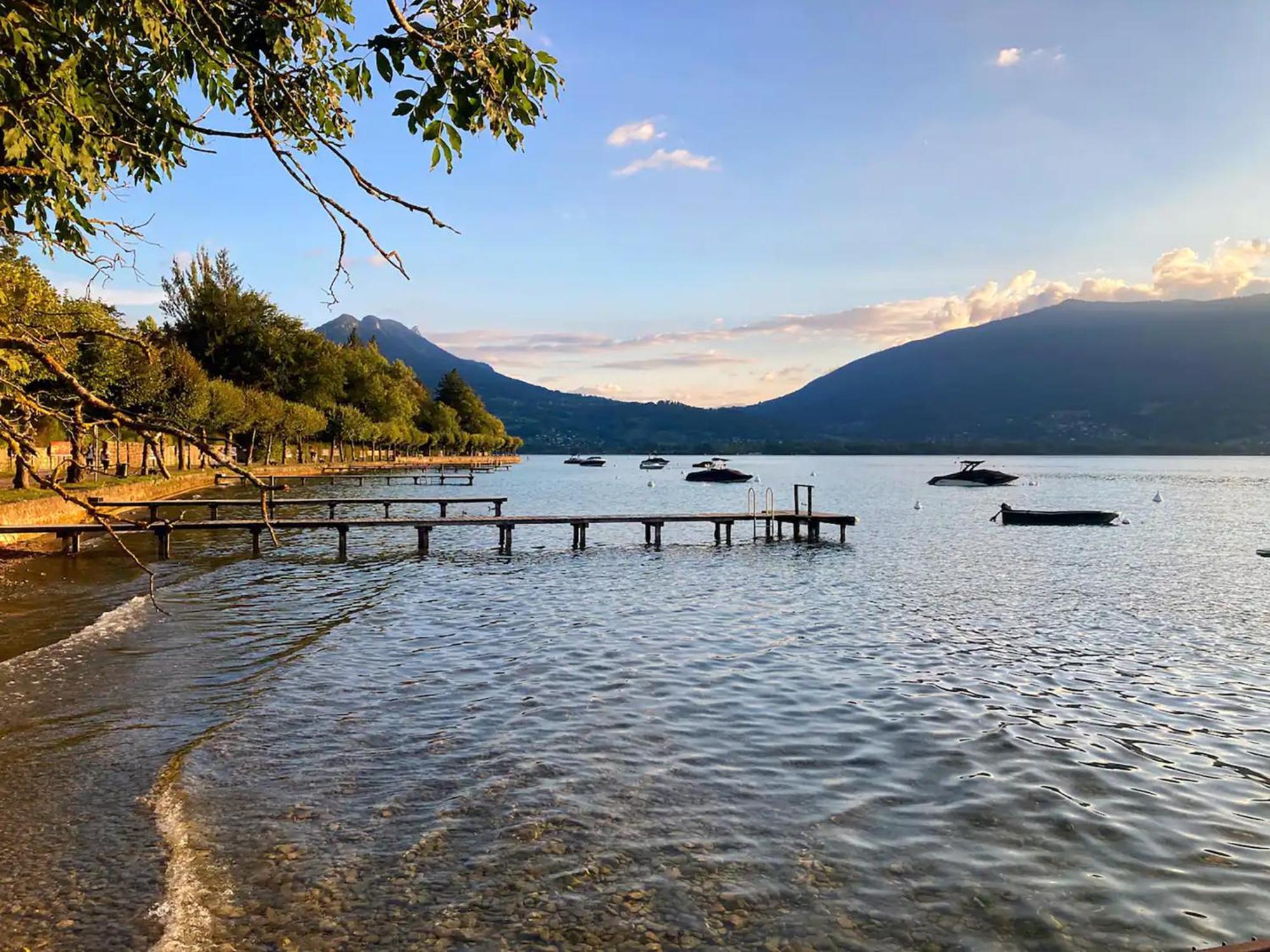 Cabane Pour Vos Vacances A 190M Du Lac D'Annecy 芒通-圣贝尔纳 外观 照片